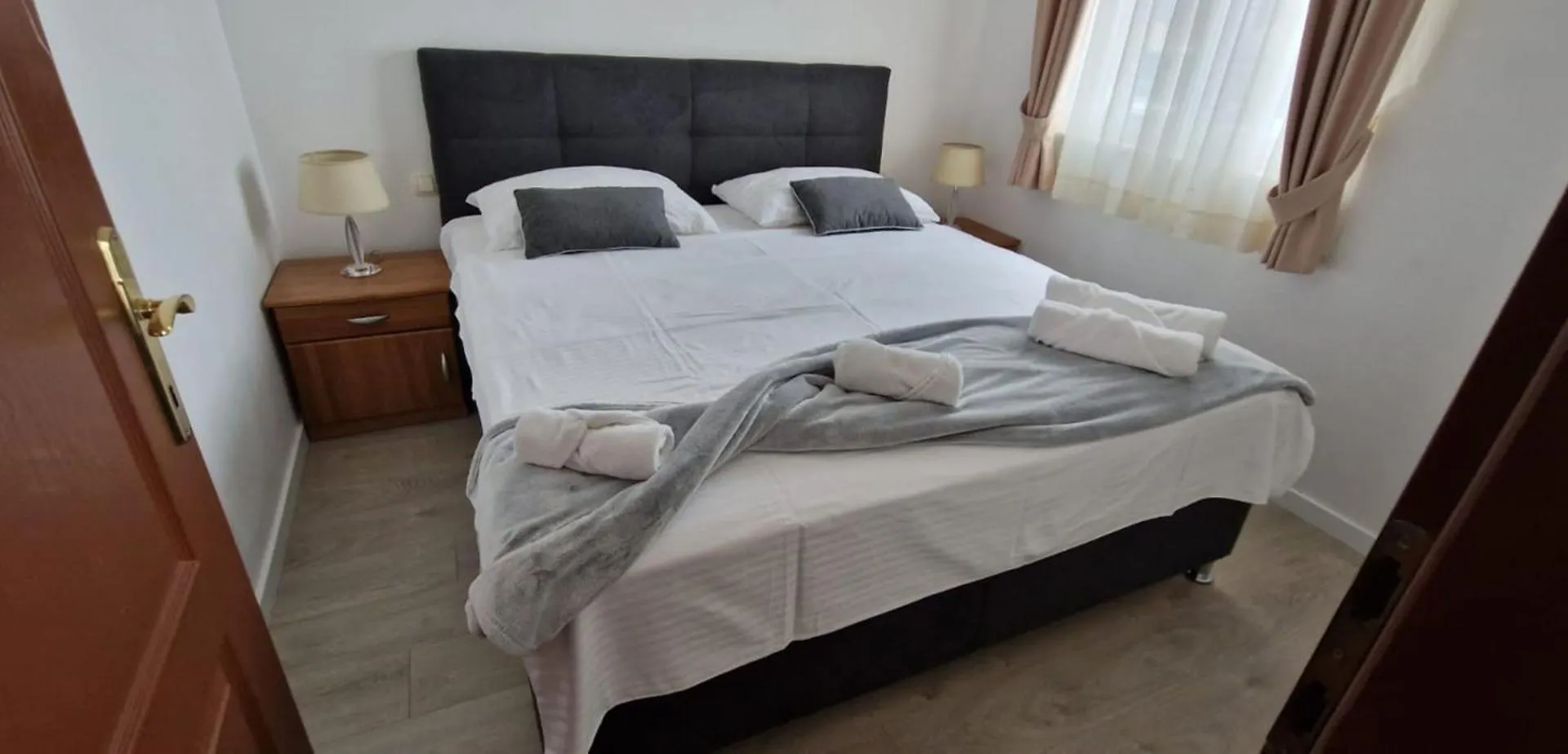 Hotel Viktorija Seget Vranjica 3*,