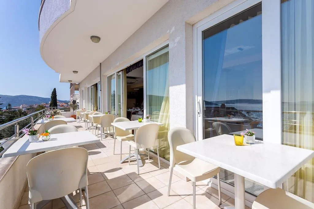 Hotel Viktorija Seget Vranjica