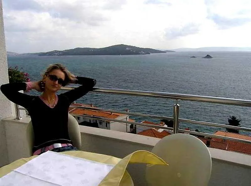 Hotel Viktorija Seget Vranjica 3*,