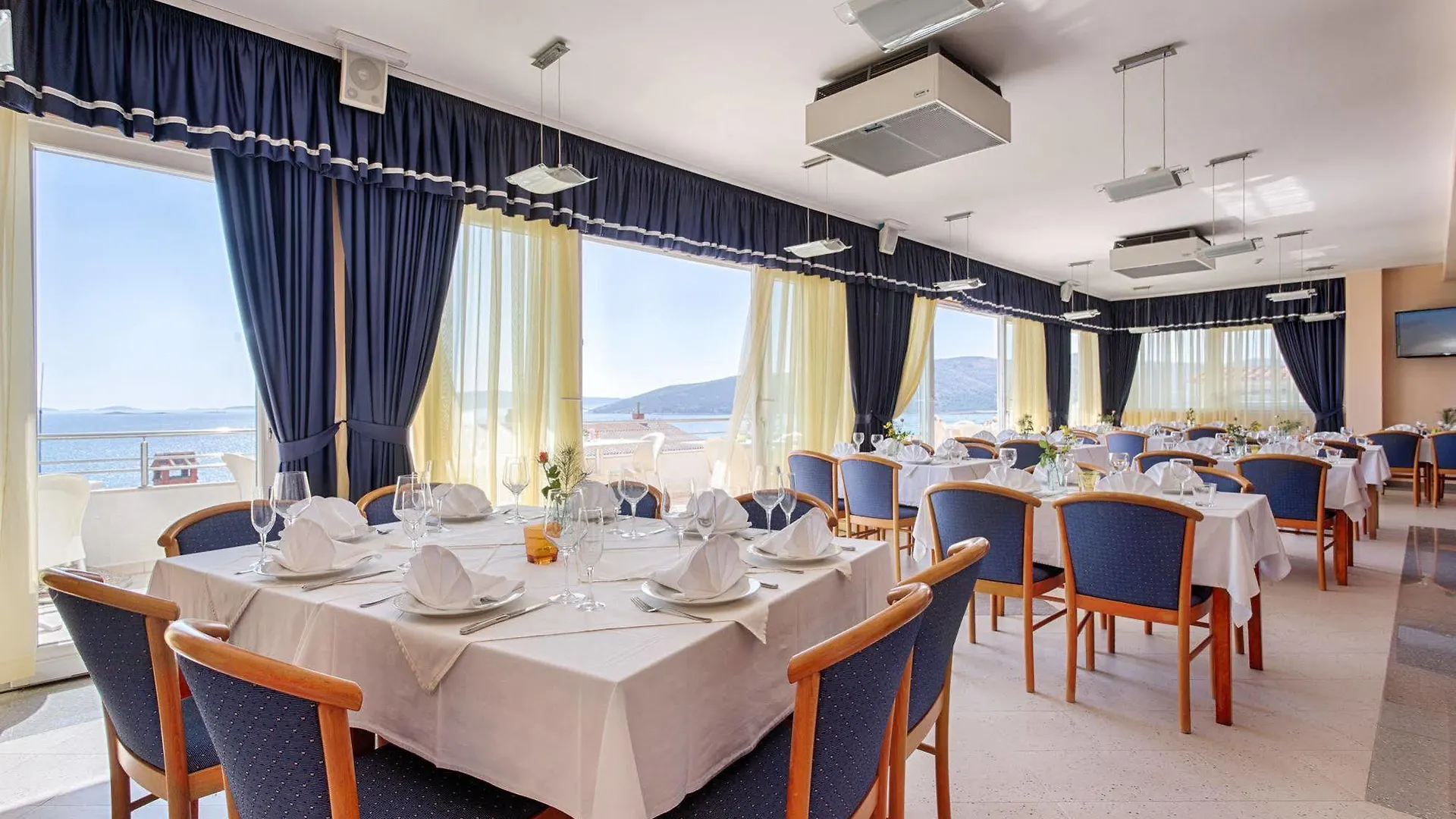 ***  Hotel Viktorija Seget Vranjica Croatia