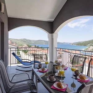 Apartmán Seget